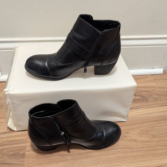 De Blossom Collection Kiosk 17 Leather Buckle and zipper boots Chunky Heel - Picture 2 of 5